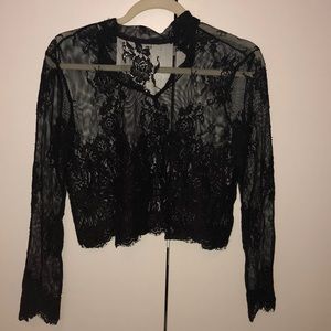 Long sleeve black crop top